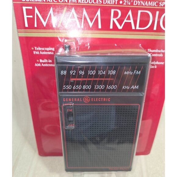 GE AM / FM Handheld Portable Radio 7-2582S New. Sealed - Picture 4 of 11
